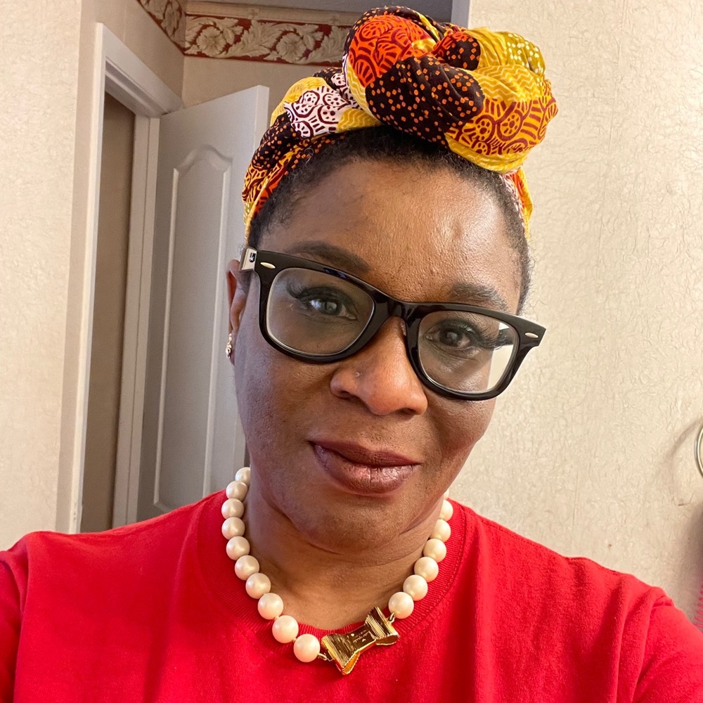 Meet your Posher, Anita